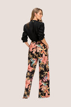 Cargar imagen en el visor de la galería, ADARA PANT - BLOSSOM STORIES